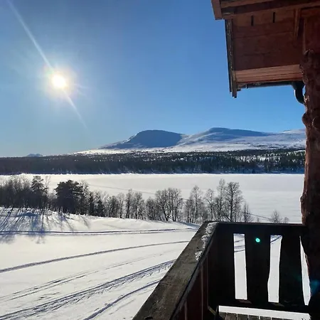 Huset Utsikten Pa Langsjovolden Gard * Tolga